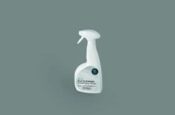 Bette Sprühreiniger B57-0245 750 Ml, Mit Abperl-Effekt Für Glasierten Titan-Stahl